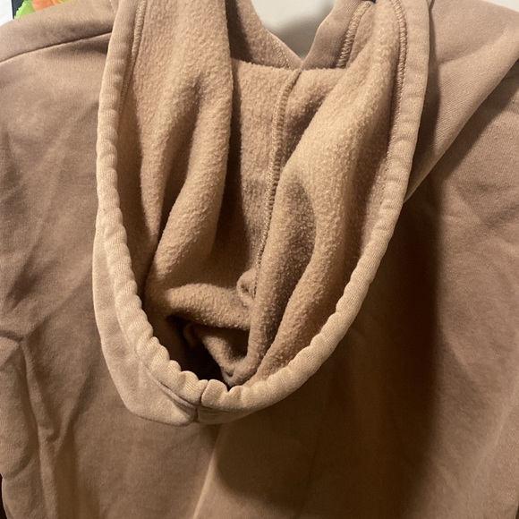 Cropped Cozy Hoodie || Conductive Inner Material || Warm & Simple - Picture 7 of 7